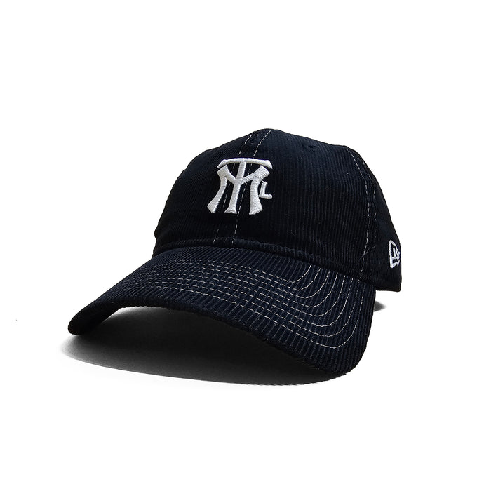 MTL x NEW ERA 9TWENTY CORDUROY Noir & coutures blanches/ Black & white stitching