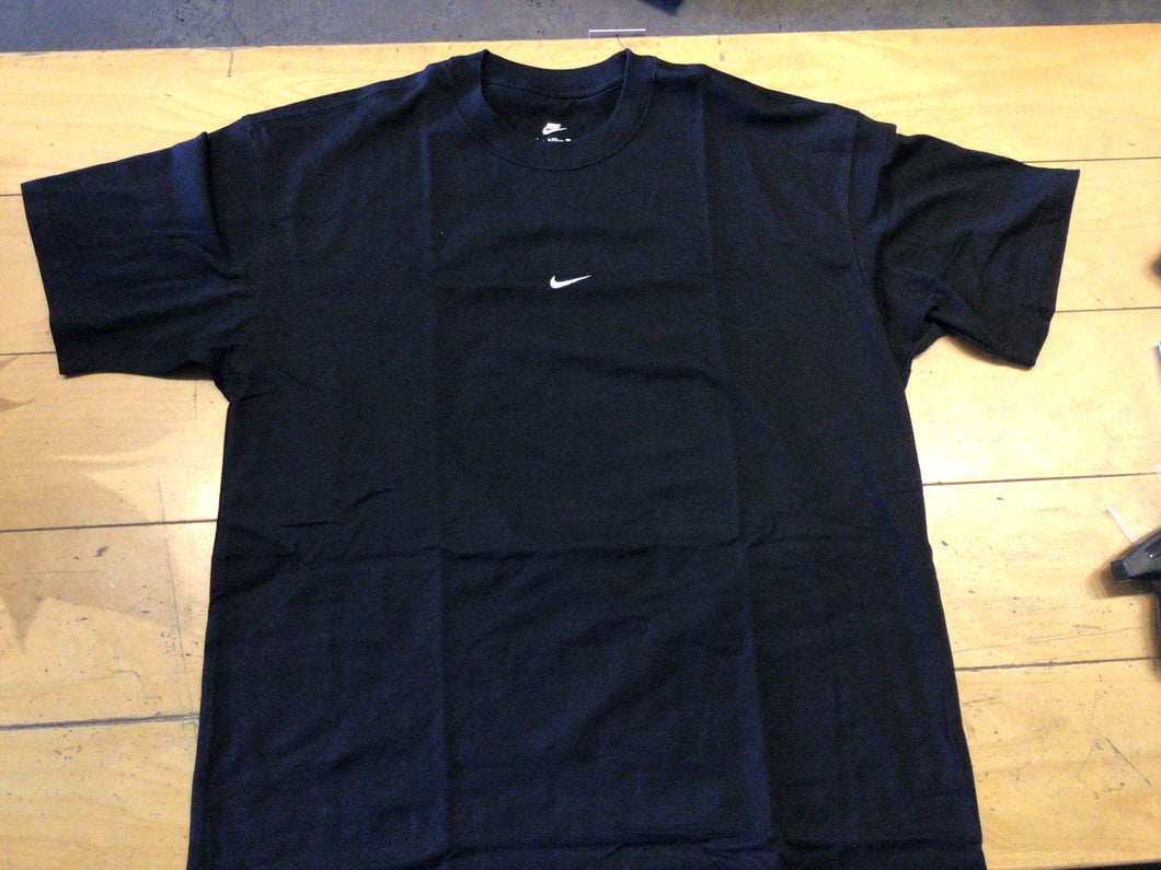 The nike tee