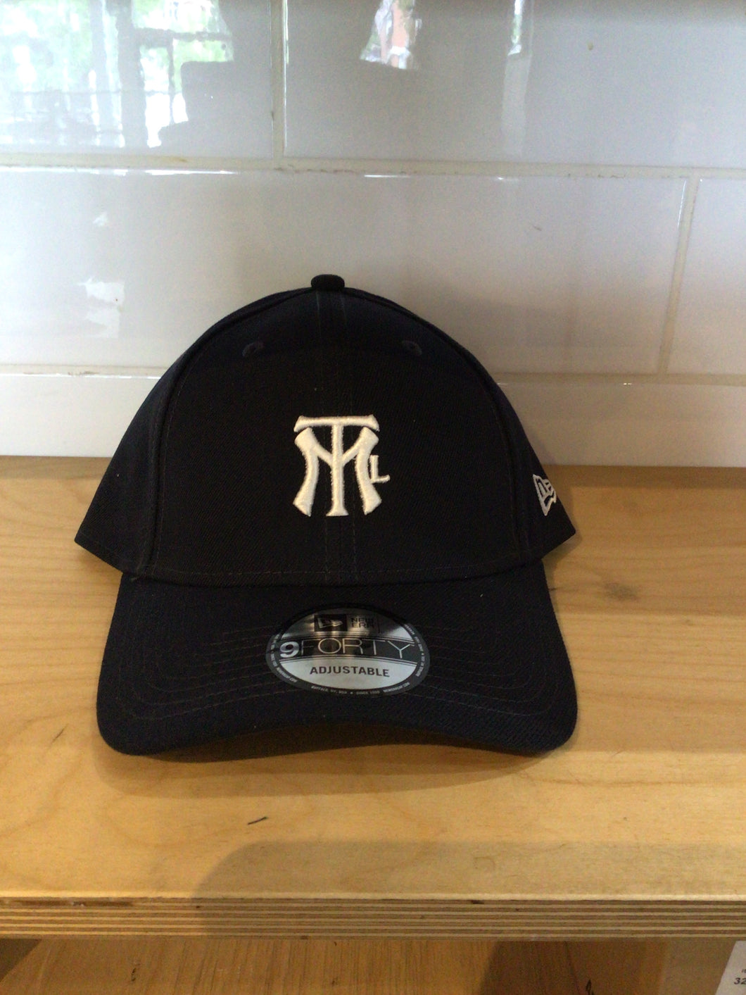 MTL x NEW ERA 9FORTY - Bleu marin / blanc