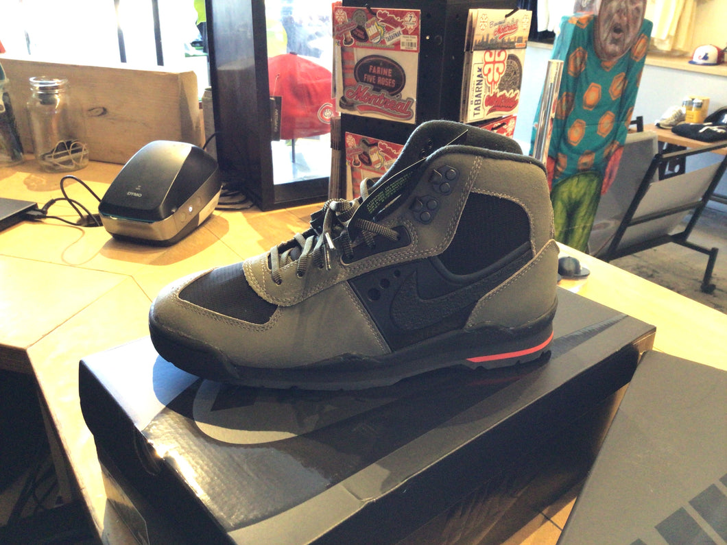 BLTRO QS - Nike