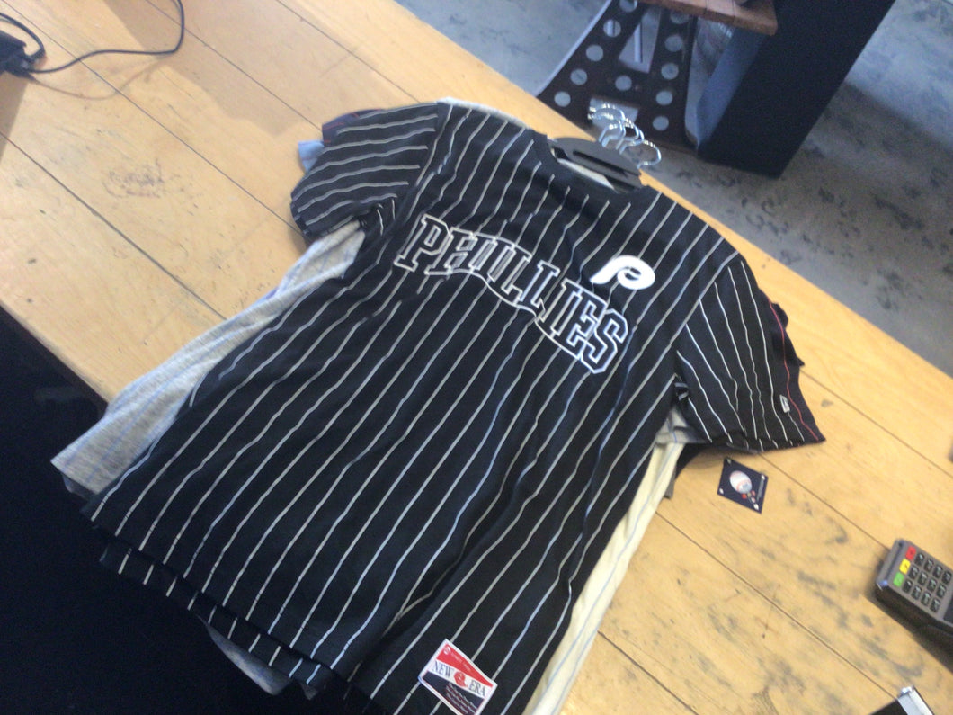 TRI. NEW ERA TEE